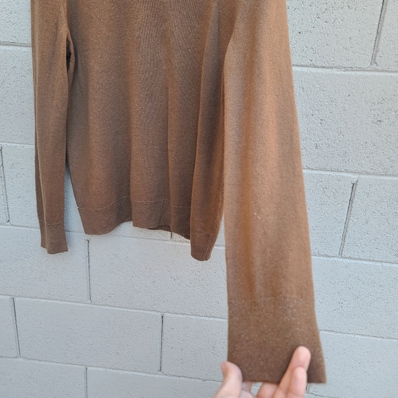 Lafayette 148 | Metallic Trim Cashmere Turtleneck Sweater In Toffee Size Large - Picture 9 of 12
